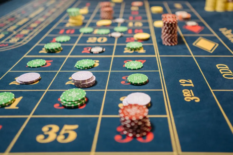 First Blood: How Opening Lines Are Built — and Why Sharp Bettors Feast in the First 12 Hours